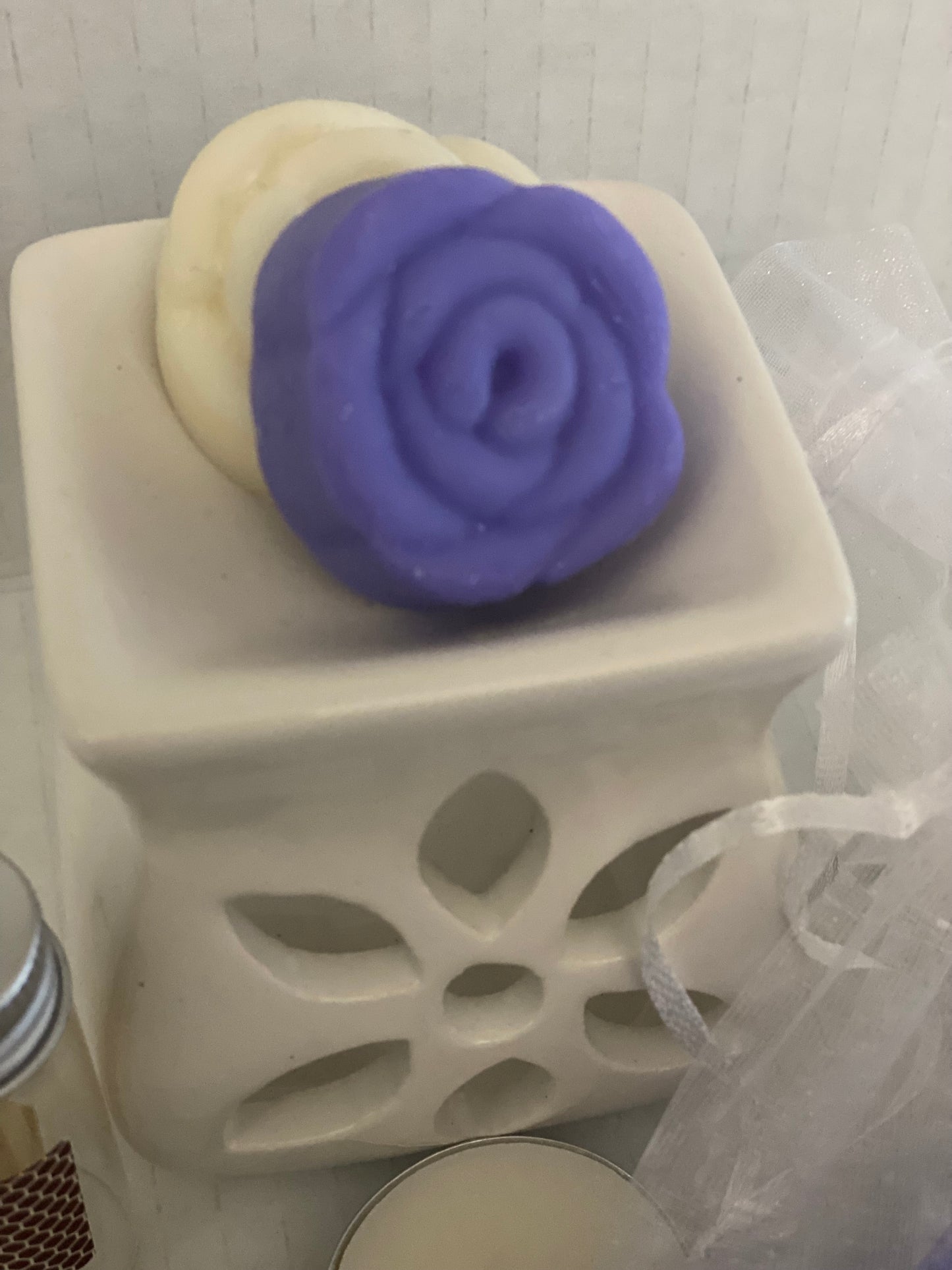 Lavender Fields Natural Soy Blend Wax Melt and Wax Melter (100g wax melts)