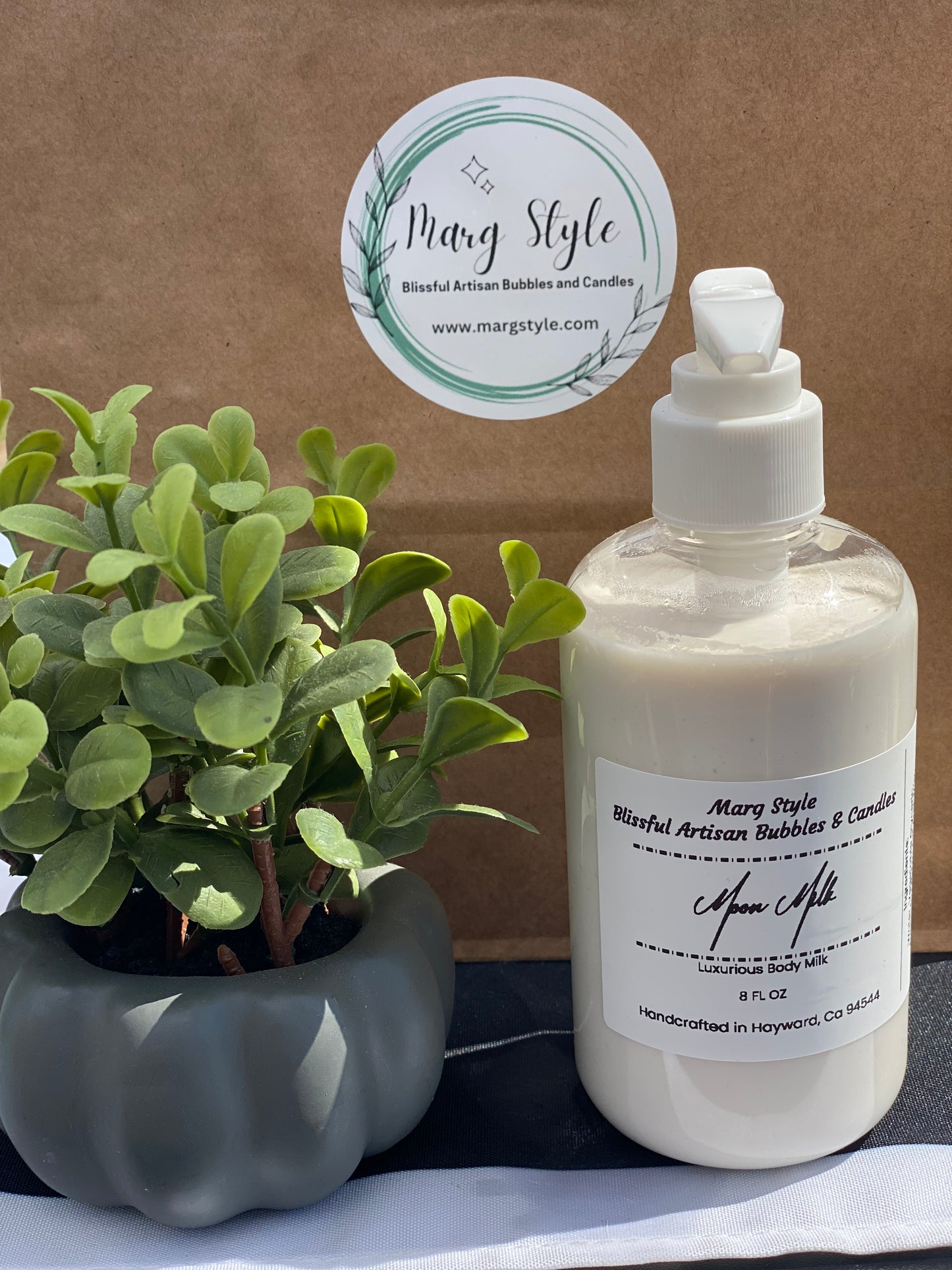 Moon Milk Luxurious Body Milk