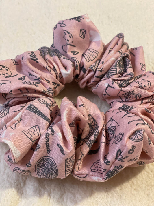 “Pink Eiffel Tower” Jumbo Scrunchie